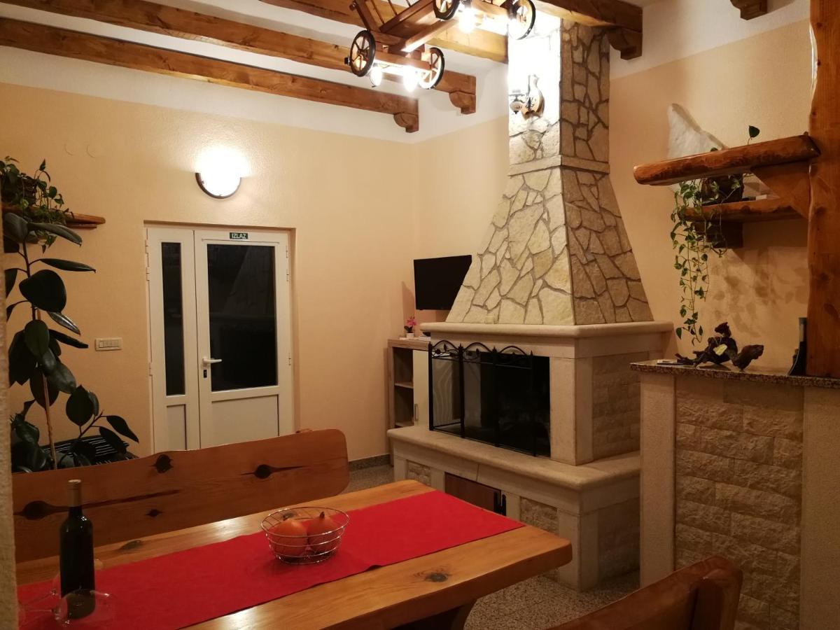 Apartman Fachin Motovun Exterior photo